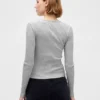 T-shirt corta moderna a costine