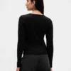 T-shirt corta moderna a costine