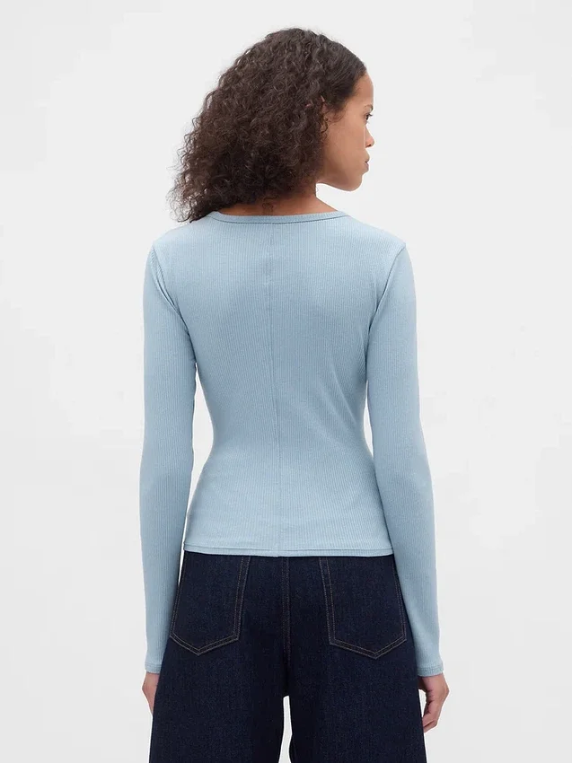 T-shirt corta moderna a costine