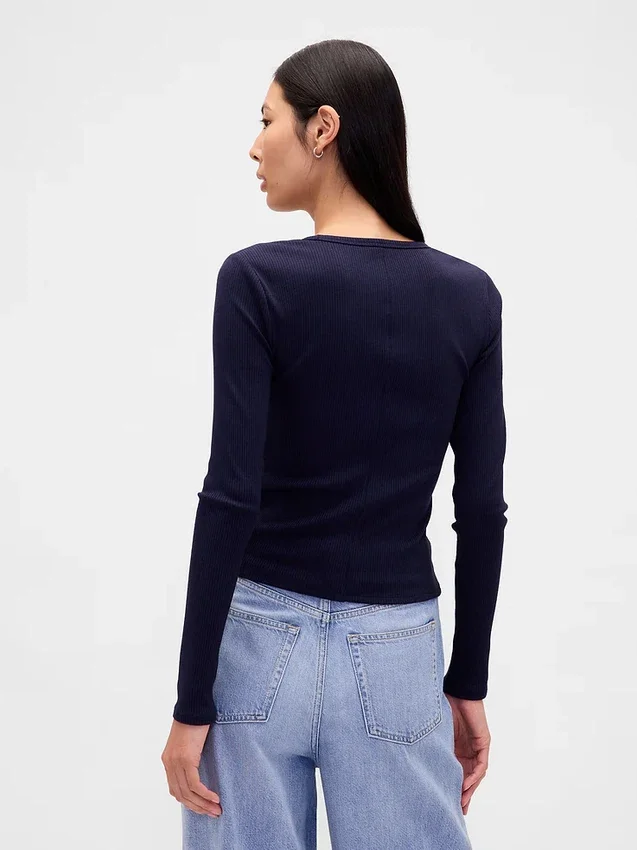T-shirt corta moderna a costine