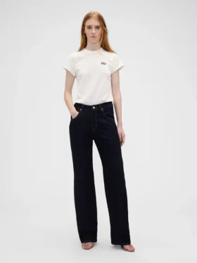 T-shirt GAP × Victoria Beckham in cotone biologico con logo