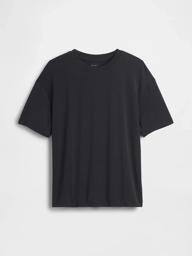 T-shirt GapFit Breathe dal taglio morbido