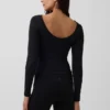T-shirt GapFit Smooth con scollo a barchetta