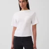 T-shirt Gapstudio con scollo rotondo e tasca sul retro