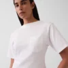 T-shirt Gapstudio con scollo rotondo e tasca sul retro