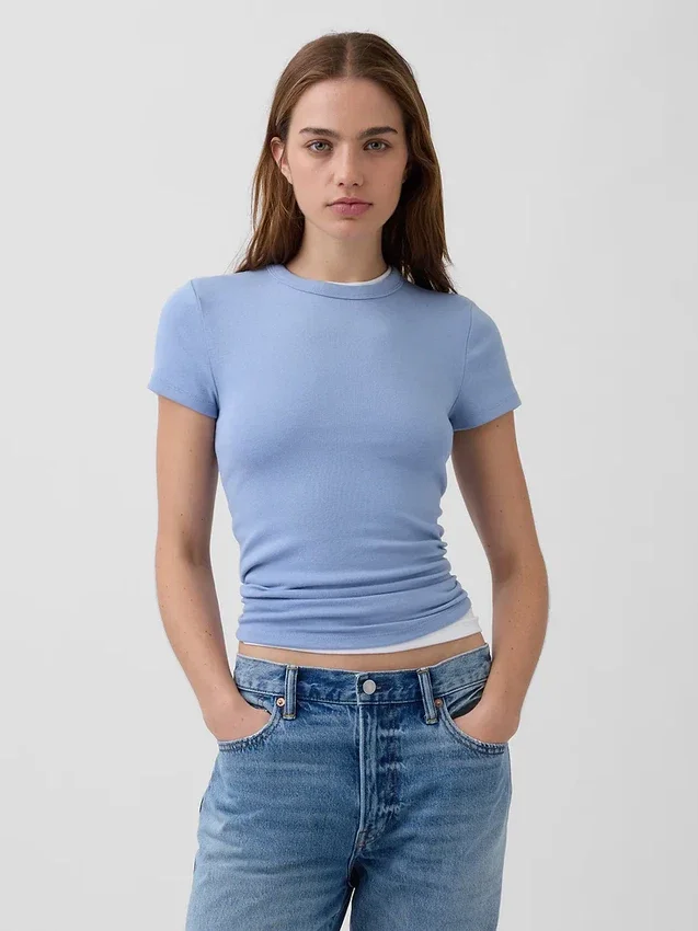 T-shirt moderna a girocollo