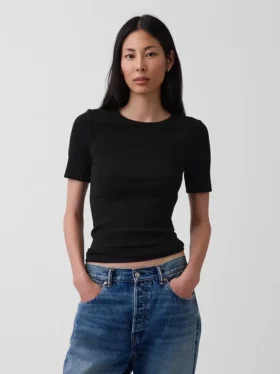 T-shirt moderna a girocollo
