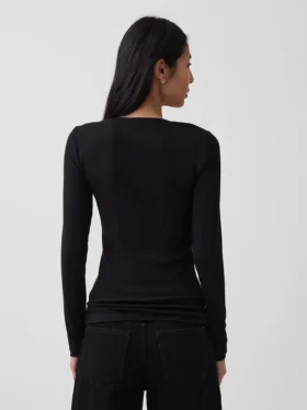 T-shirt moderna a girocollo