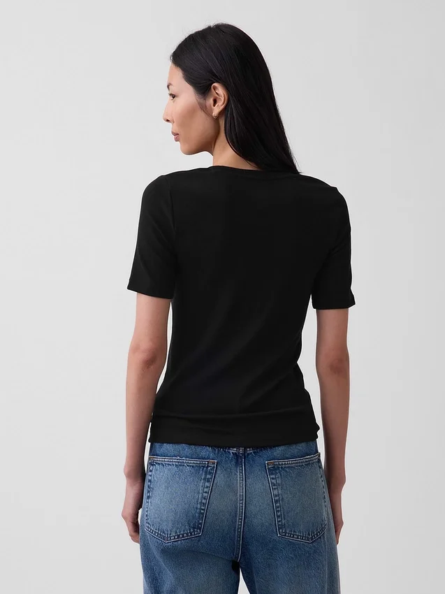 T-shirt moderna a girocollo