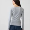 T-shirt moderna a girocollo