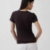 T-shirt moderna a girocollo