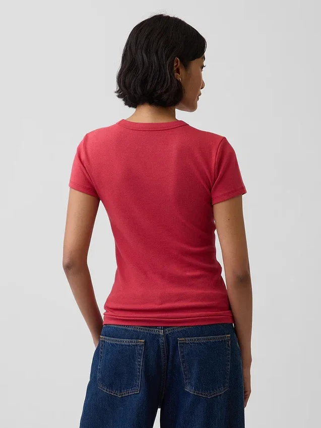 T-shirt moderna a girocollo