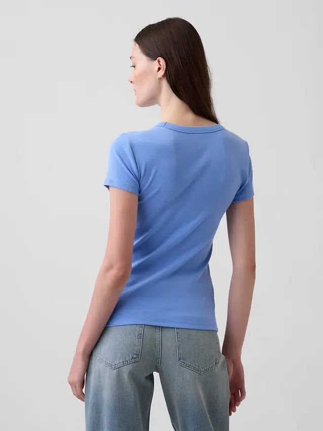 T-shirt moderna a girocollo