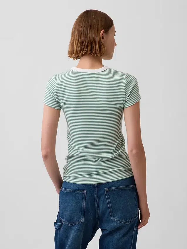 T-shirt moderna a girocollo
