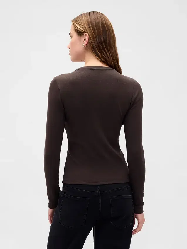 T-shirt moderna a girocollo
