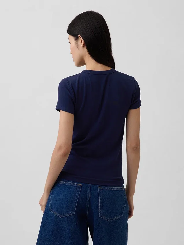 T-shirt moderna a girocollo