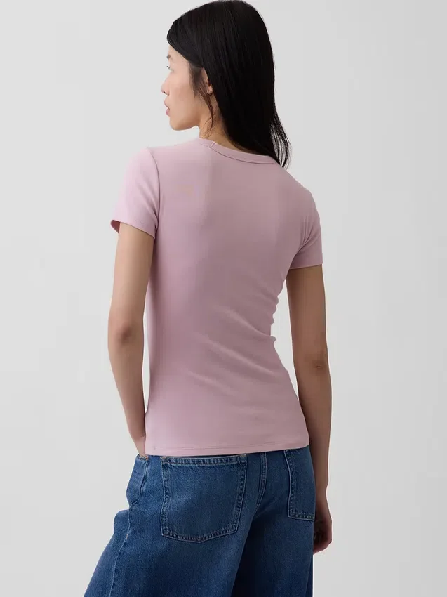 T-shirt moderna a girocollo
