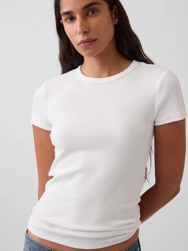 T-shirt moderna a girocollo