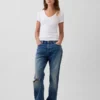 T-shirt moderna con scollo a V