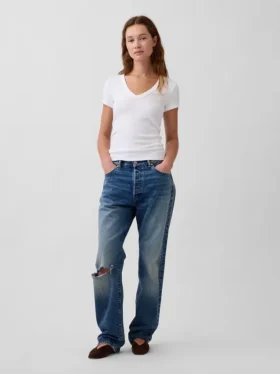 T-shirt moderna con scollo a V