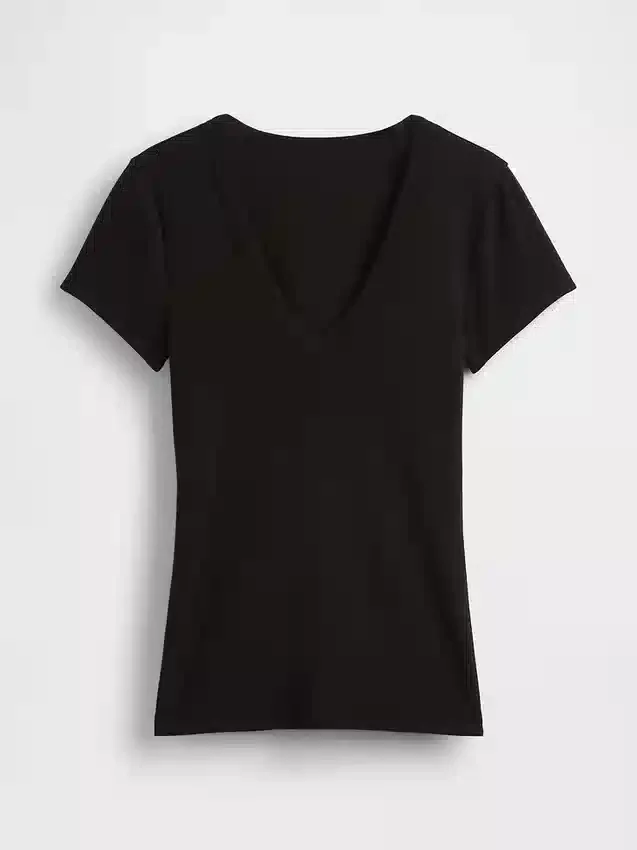 T-shirt moderna con scollo a V