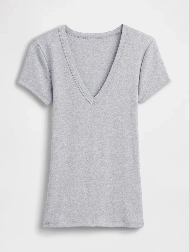 T-shirt moderna con scollo a V