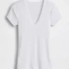 T-shirt moderna con scollo a V