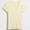 T-shirt moderna con scollo a V