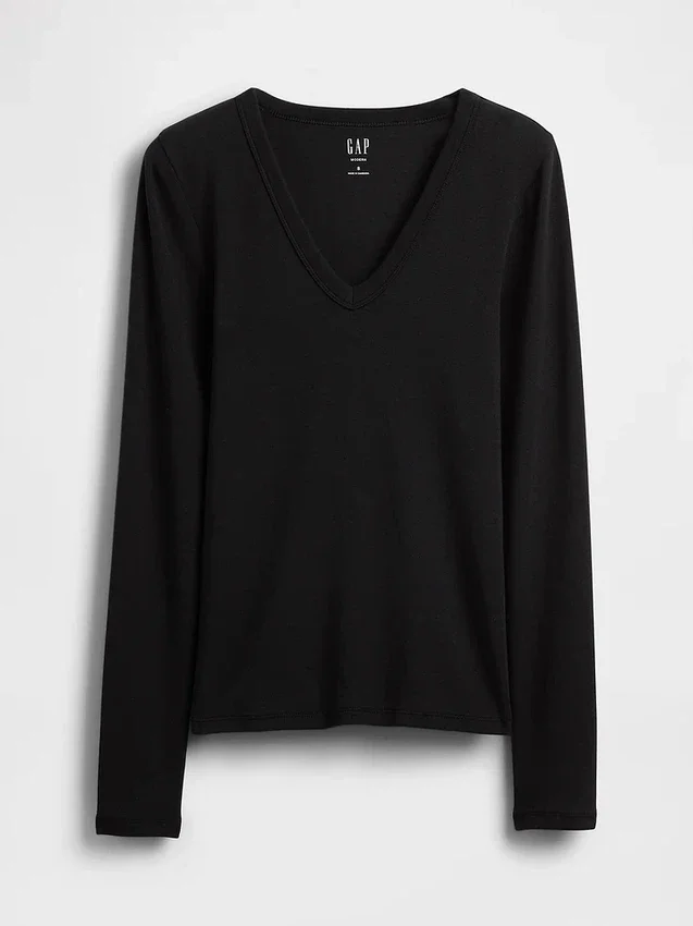 T-shirt moderna con scollo a V