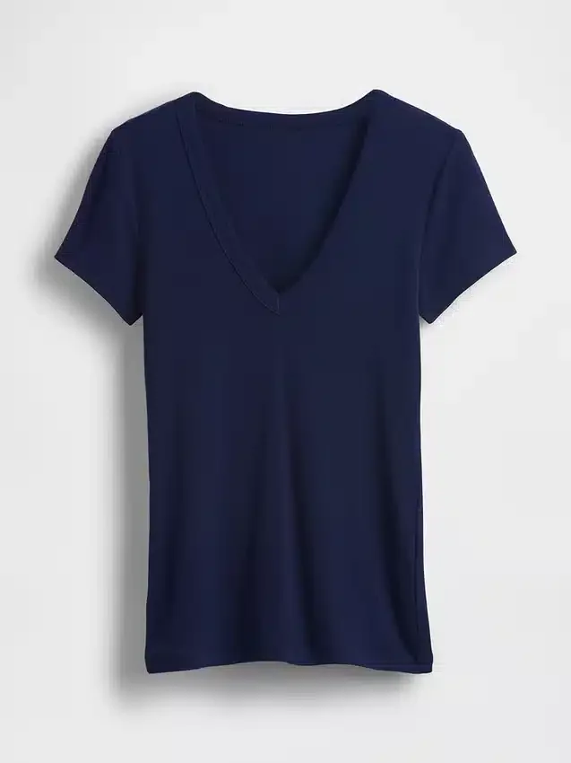 T-shirt moderna con scollo a V