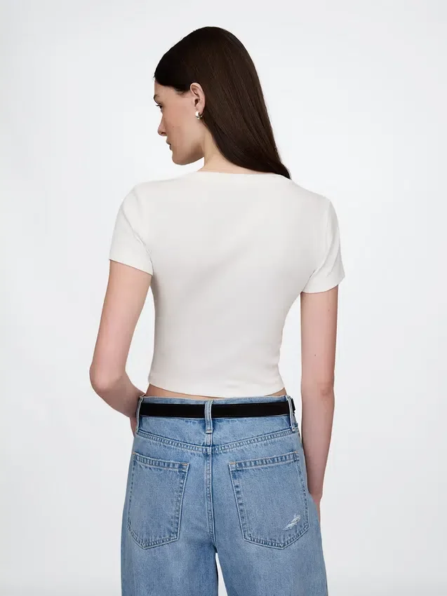 T-shirt moderno