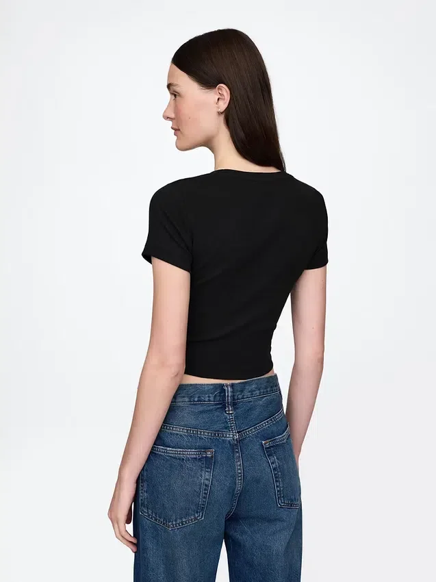 T-shirt moderno