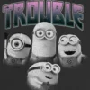 T-shirt per bambini con grafica "Minions Trouble"