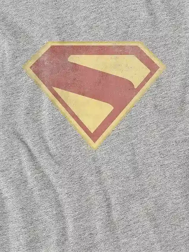 T-shirt per bambini con grafica Superman 2025 a tutto colore in stile distressed