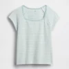 T-shirt per bambini con scollo quadrato