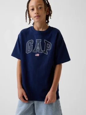 T-shirt per bambini in jersey di cotone pesante, vestibilità comoda, con Gap Logo