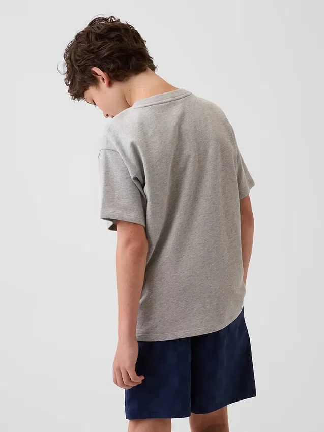 T-shirt per bambini in jersey di cotone pesante, vestibilità comoda, con Gap Logo
