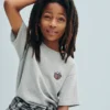 T-shirt per bambini in jersey di cotone pesante, vestibilità comoda, con Gap Logo