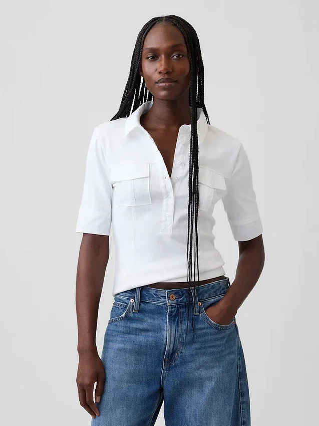 T-shirt utility moderna con maniche al gomito