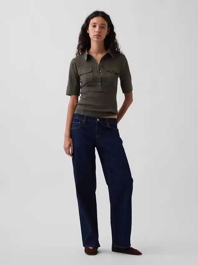 T-shirt utility moderna con maniche al gomito