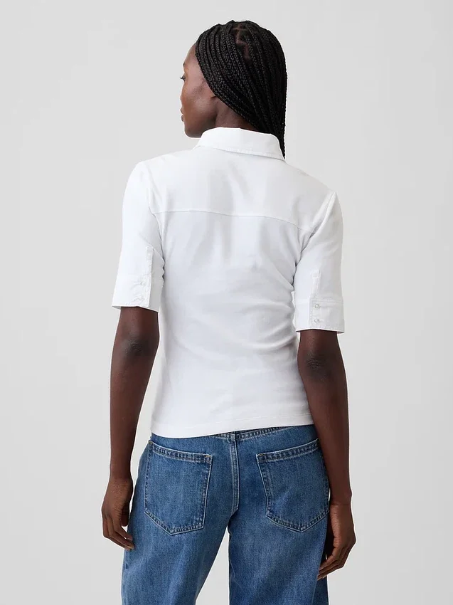 T-shirt utility moderna con maniche al gomito