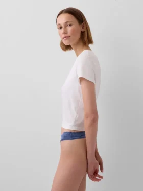 Tanga in cotone biologico elasticizzato con bordi in pizzo