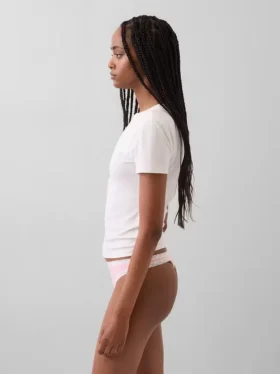Tanga in cotone biologico elasticizzato con bordi in pizzo