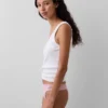 Tanga in cotone biologico elasticizzato con bordi in pizzo