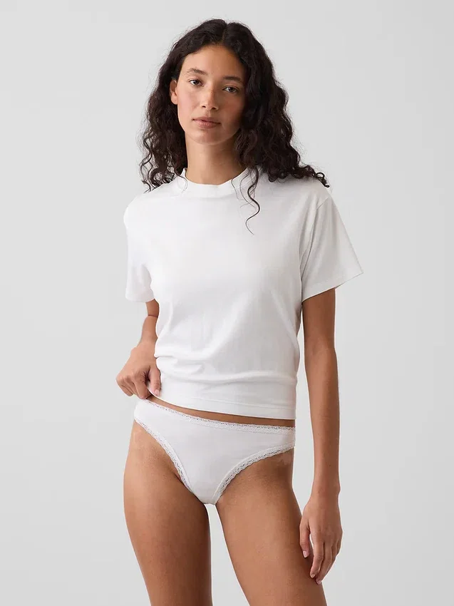 Tanga in morbidissimo cotone biologico elasticizzato con bordi in pizzo