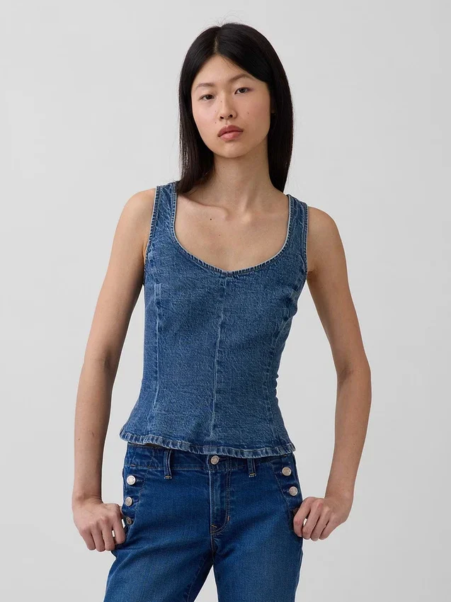 Top aderente in denim con peplo