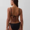 Top bikini a triangolo con lacci