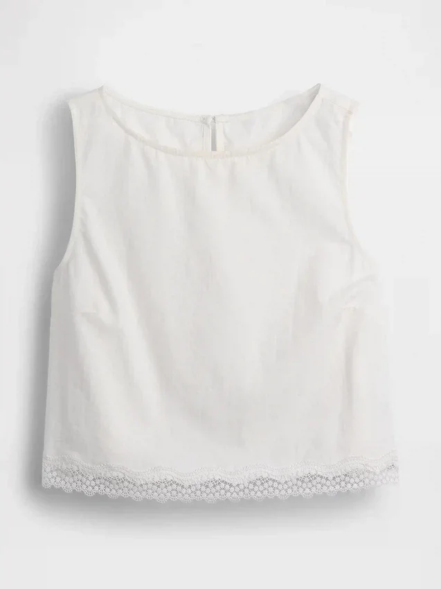 Top corto con orlo in pizzo in misto lino