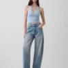 Top corto con scollo all’americana in maglia fitta