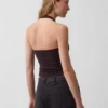 Top corto con scollo all’americana in maglia fitta